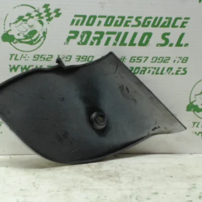 Foto de Embellecedor de horquilla Vespa ET2 50 referencia 69-16-12584