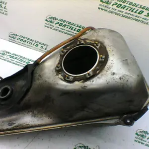 Foto de Deposito gasolina Honda Silver wing 600 referencia 122-19-20332
