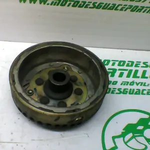 Foto de Plato magnetico Honda LEAD 100 referencia 136-17-32290 foto 4
