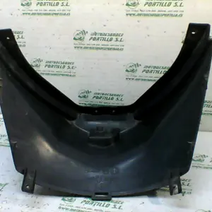Foto de Carcasa bajo asiento Piaggio FLY 50 2T referencia 170-17-11726 foto 1