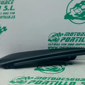 Foto de Carcasa lateral derecha Ducati MONSTER S2R referencia 141-23-44021 foto 2