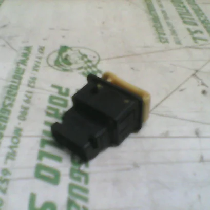 Foto de Interruptor de claxon Suzuki Address r 50 referencia 173-17-15734