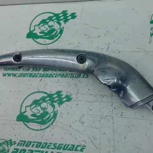 Foto de Embellecedor trasero Suzuki Intruder 250 referencia 391-23-46920 foto 5