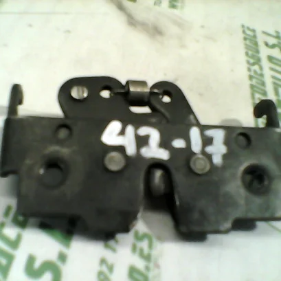 Foto de Cerradura del asiento Yamaha Xcity 250 referencia 366-19-37333