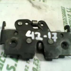 Foto de Cerradura del asiento Yamaha Xcity 250 referencia 366-19-37333