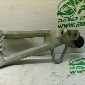 Foto de Estribera trasera derecha Honda Cbr 600 F4i referencia 124-20-32664 foto 2
