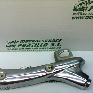 Foto de Embellecedor lateral derecho Yamaha YBR 125 i referencia 118-19-19816 foto 9