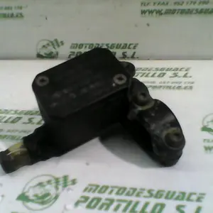 Foto de Bomba de freno delantero Piaggio X8 125 referencia 295-20-37292 foto 2