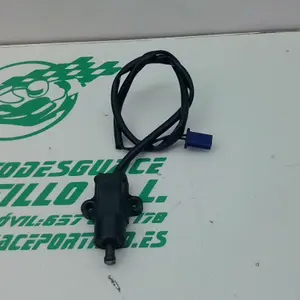 Foto de Sensor de caballete Yamaha XMAX 250I referencia 283-22-37575 foto 3