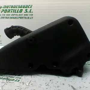 Foto de Caja de filtro Vespa Lx50 4T referencia 336-19-24521 foto 8