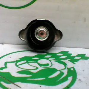 Foto de Tapon del radiador Honda PS 125 referencia 106-24-47661 foto 5