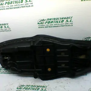 Foto de Asiento Yamaha TZR 50 2T 3 referencia 106-16-11956 foto 5