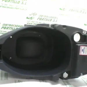 Foto de Porta-casco Piaggio ZIP AIRE 2T 3 50 referencia 81-19-18215 foto 4