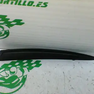 Foto de Embellecedor de carcasa trasera derecha Piaggio FLY 125 3V referencia 456-22-41253 foto 2