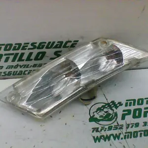 Foto de Intermitente trasero derecho Piaggio ZIP AIRE 2T 3 50 referencia 203-19-22868 foto 14