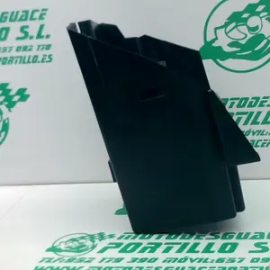 Foto de Caja batería Yamaha XMAX 250 referencia 307-22-37442 foto 8