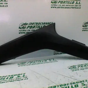 Foto de Embellecedor lateral izquierdo Suzuki V Strom 650 referencia 144-19-20675 foto 2