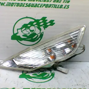 Foto de Intermitente delantero izquierdo Piaggio X8 125 referencia 295-20-37275 foto 9