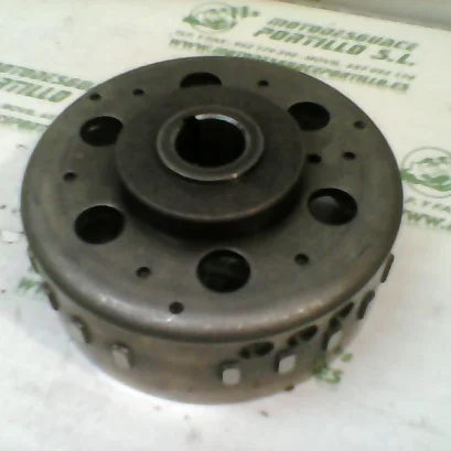 Foto de Plato magnetico Peugeot Satelis 125 referencia 253-18-16579