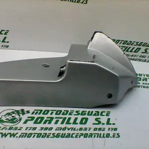 Foto de Embellecedor lateral derecho Keeway Outlook 125 referencia 191-18-17288 foto 4