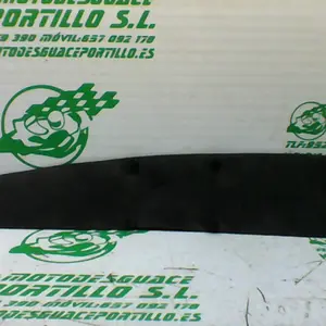 Foto de Alfombrilla izquierda Kymco Super Dink 125 referencia 15-23-41667 foto 6