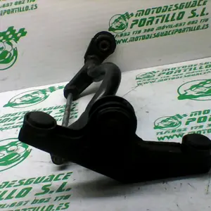 Foto de Soporte de motor Daelim S3 125 I referencia 75-21-29265 foto 2