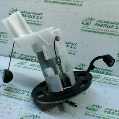 Foto de Bomba gasolina Honda CBR650 FA referencia 104-18-13361