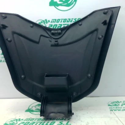 Foto de Puerta de guantera Piaggio BEVERLY 300 I referencia 452-23-46523