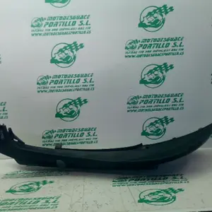 Foto de Carcasa lateral derecha Honda PS 125 referencia 106-24-47742 foto 7