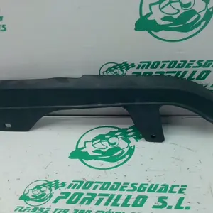 Foto de Cubre cadena Suzuki RV 125 referencia 146-23-44901 foto 4