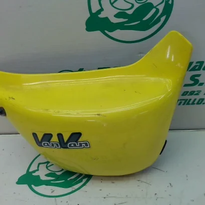 Foto de Carcasa bajo asiento derecho Suzuki RV 125 referencia 146-23-44937