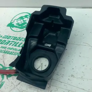Foto de Rebosadero de gasolina Honda FORZA 125 referencia 396-25-49048