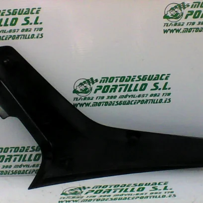 Foto de Embellecedor lateral derecho Suzuki V Strom 650 referencia 144-19-20676