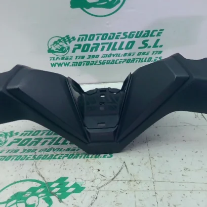 Foto de Embellecedor de manillar superior Honda FORZA 125 referencia 396-25-49018
