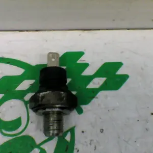 Foto de Sensor de presión del aceite Piaggio LIBERTY 125 3V referencia 67-23-42434