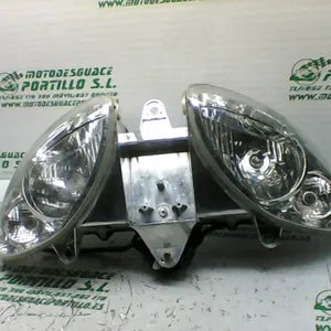Foto de Faro delantero Piaggio X9 125 referencia 244-19-24191 foto 6
