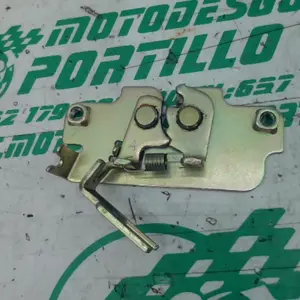 Foto de Cerradura del asiento Peugeot Tweet 50 4T referencia 164-23-45643 foto 2