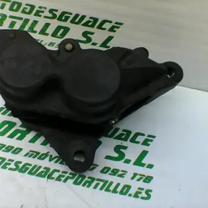 Foto de Pinza de freno delantera izquierda Yamaha FZ1-N referencia 177-19-21703 foto 5