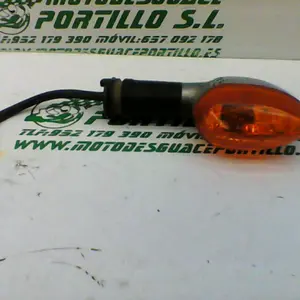 Foto de Intermitente delantero izquierdo Yamaha YBR 125 i referencia 171-21-30485 foto 8