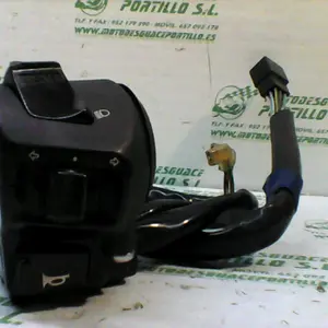 Foto de Piña izquierda Kymco Super Dink 125 referencia 100-22-36577 foto 11