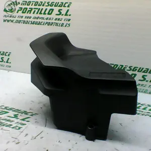 Foto de Tapa de piñon Yamaha FZ1-N referencia 177-19-21726 foto 9