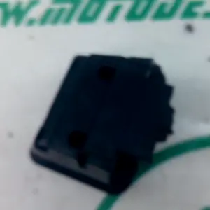 Foto de Interruptor de luz larga/corta Honda PS 125 referencia 113-16-45845 foto 10