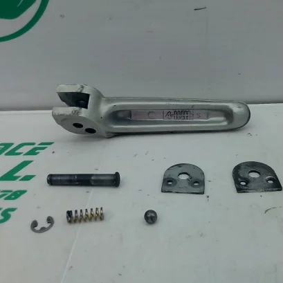 Foto de Reposapies trasero izquierdo Ducati MONSTER S2R referencia 141-23-44032