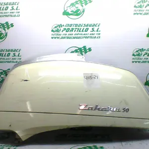 Foto de Carcasa lateral trasera izquierda Keeway ZAHARA 50 referencia 404-21-37132 foto 3
