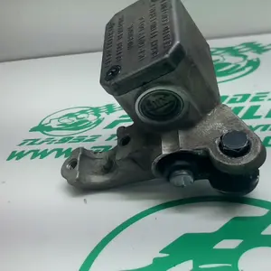 Foto de Bomba de freno delantero Yamaha Xcity 250 referencia 366-19-37341 foto 5