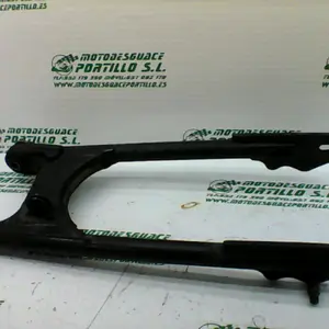 Foto de Basculante Yamaha YBR 125 i referencia 171-21-30511 foto 8