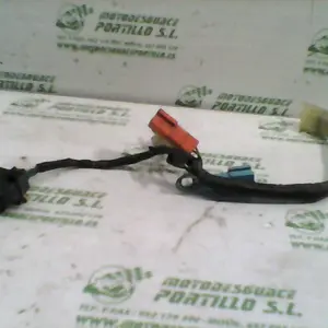 Foto de Instalación del faro Honda CBR 600F4 referencia 70-17-6941