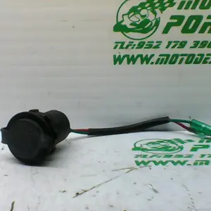 Foto de Toma de corriente Sym JOYMAX 300I referencia 305-21-31735 foto 3