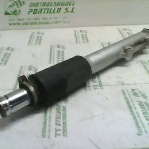 Foto de Barra horquilla izquierda Kymco People´s 125 referencia 171-17-13217