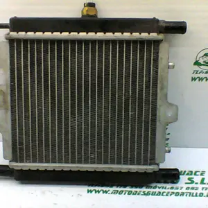 Foto de Radiador Peugeot Satelis 125 referencia 240-19-36136 foto 15